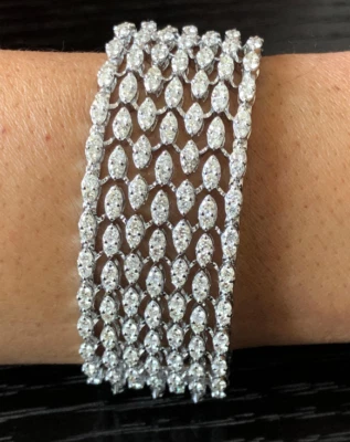 Pulseras finas de tenis multicapa de diamantes de corte brillante blancas brillantes creadas en laboratorio Foto 1 de 4