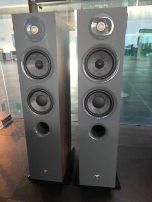 Diffusori da pavimento Focal Chora 816 noce ex-demo - Immagine 1 di 4