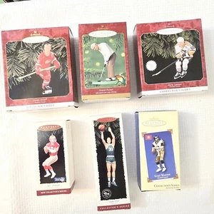 Sport Hallmark Ornamente Hockey Golf Fußball Basketball Papa Weihnachten Vater - Bild 1 von 7