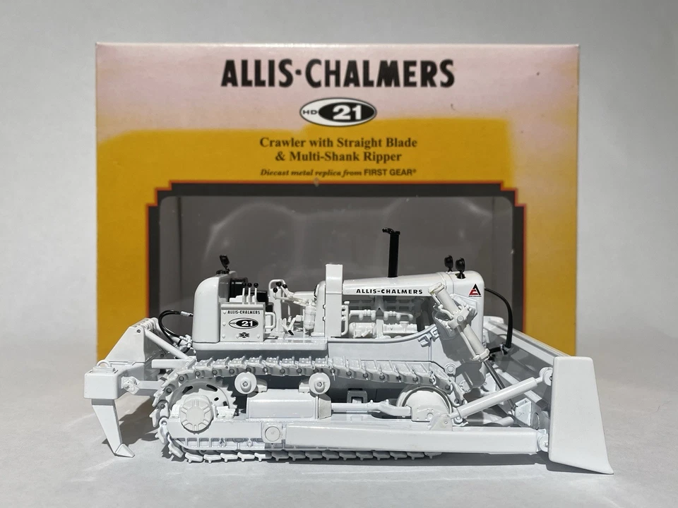 *1 of 360* Allis Chalmers HD21 Straight Blade w/ Ripper 1:50 First Gear #59-3161 - Image 1 of 3