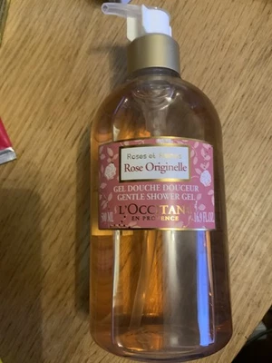 L’Occitane Supersize (500 ml) Rose De Reines Duschgel - Duft im Ruhestand  - Bild 1 von 3