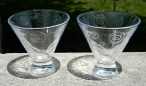 2 New Hpnotiq Exotic Tapered Swirl Logo Clear cocktail Glasses 5 oz - Picture 1 of 5