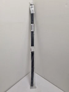 Original NISSAN H0823-C7100 Lèche-vitre de porte AVG ext pour Patrol 160 260 - Imagen 1 de 1