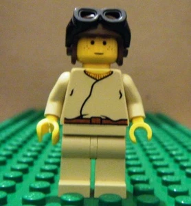 LEGO STAR WARS MINIFIGURE ANAKN, BROWN HELMET, BLACK GOGGLES – GENTLY USED - Bild 1 von 1