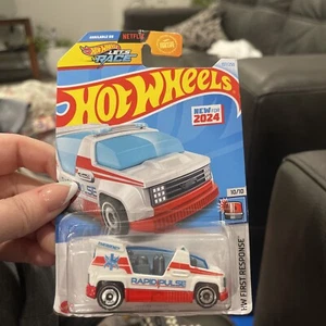 Hotwheel Spielzeugauto - Bild 1 von 3