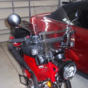 Parabrisas de moto 18"x16" para Honda Valkyrie 1500 GL1500C 1800 GL1800C CT125 - Imagen 1 de 10