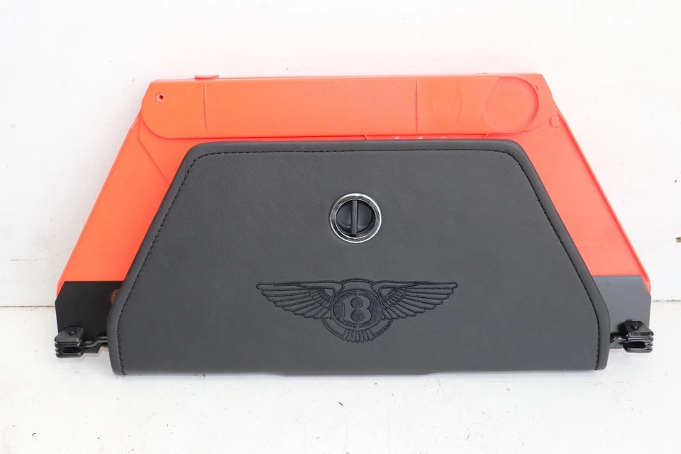 Bentley Continental GT Coupe 2006 Boot Hazard Triangle + Bracket 3W0860285 J195 - Image 1 of 1
