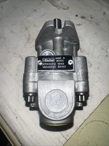 Parker MGG20030-BB1A3 Hydraulic Motor - Picture 1 of 6