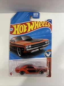 Hot Wheels '71 Dodge Challenger HYY79 Muscle Mania Orange/Black 1/10 - Picture 1 of 4