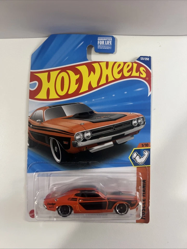 Hot Wheels '71 Dodge Challenger HYY79 Muscle Mania Orange/Black 1/10 - Image 1 of 4