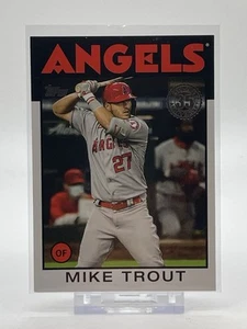 Tarjeta del 35 aniversario Topps 1986 2021 #86B-1 Mike Trout Los Angeles Angels. - Imagen 1 de 2