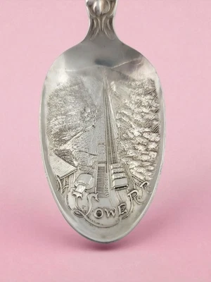 纯银华莱士纪念品勺子-山 Lowe Railroad 场景 – 紫色 1904 — 第 1/4 张图片