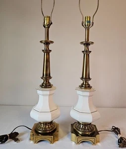 Pair VTG Stiffel MCM Hollywood Regency White Porcelain Brass Table Lamps 33” - Picture 1 of 8