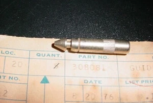 308081 Guide Pin to Fuel Line Connector Gas Tank OMC Johnson Evinrude Outboard  - Picture 1 of 2