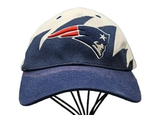 Gorra de fútbol americano New England Patriots con correa trasera blanca diente de tiburón para hombre años 90 - Imagen 1 de 6