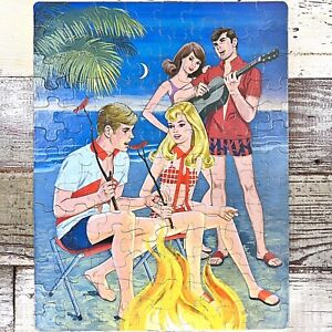 Puzzle Barbie and Ken Beach Bonfire 100 pièces vintage 1972 Whitman 4609 Mattel