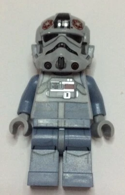 Minifiguras LEGO Star Wars - AT-AT Driver Imperial 75054, 75075 sw0581 Foto 1 de 3