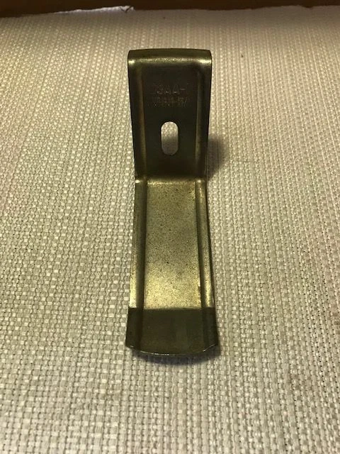 Soporte de montaje de radio Ford Bronco 1973-78 OEM - D3AA-1-8888-BA - Envío gratuito Foto 1 de 3