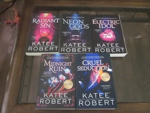 KATEE ROBERT DARK OLYMPUS SERIES SET OF 6 NEW NEON GODS WICKED BEAUTY ++👀 - Imagen 1 de 6