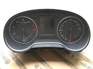 Audi A3 8V Benzin Instrumentenkombi Petrol Instrument Cluster Km/H - Bild 1 von 4