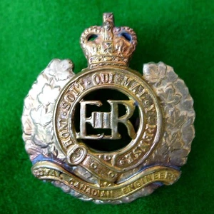CANADA KOREAN WAR HAT BADGE: ROYAL CANADIAN ENGINEERS. BIMETAL, LUGGED. - Imagen 1 de 4