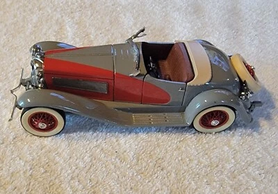 Danbury Mint 1935 Duesenberg SSJ  Convertible  Red & Grey 1/32 Diecast Model - Image 1 of 4