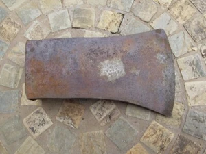 ANTIQUE? VINTAGE FOR SURE, 3.79 LB. AXE HEAD, UNMARKED MAKER - Picture 1 of 8
