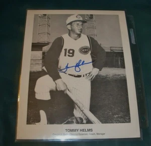 TOMMY HELMS AUTOGRAMMFOTO 8x10 s/w HANDSIGNIERTES PHOTO CINCINNATI REDS - Bild 1 von 1