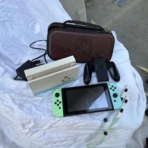 Nintendo Switch Animal Crossing New Horizons Edition Console 32GB +Carrying Case - Picture 1 of 6