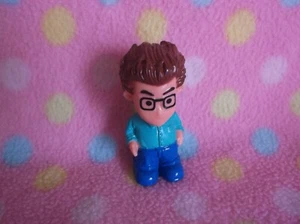 Casa de Muñecas Miniaturas Papá Hombre Figura Muñeca 2 1/2 Pulgadas Alto 3+ ¡Nuevo! Lindo! - Imagen 1 de 2