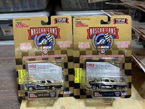 RACING CHAMPIONS 50TH ANNIVERSARY GOLD 1952 #4 FORD VICTORIA - Picture 1 of 1