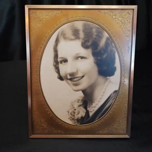 Vintage Gold Metall Fotorahmen 5" x 7" Staffelei & hängend Art Deco ovaler Einsatz - Bild 1 von 11