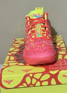 Sale! Puma x LAMELO BALL MB.04 LOVE Größe 6,5 310532-01 rosa gelb Sneaker - Bild 1 von 8