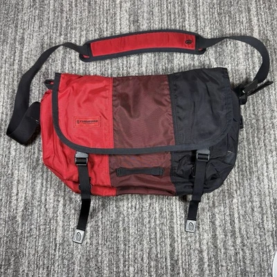 Bolsa carteiro Timbuk2 Flight Classic vermelha borgonha preta média em excelente estado usado - Imagem 1 de 4