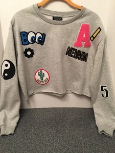 NWT Topshop Cropped Sweatshirt Jumper Grey Embroidered Appliques Patch Sweater S - Picture 1 of 11