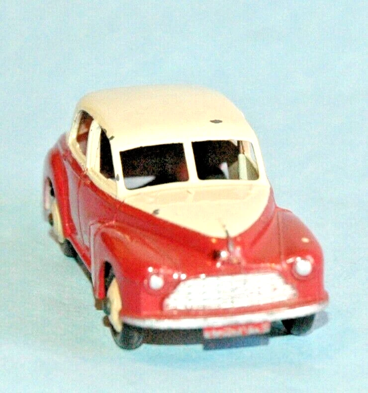 DINKY Meccano England original 1950 MORRIS OXFORD SEDAN 2 tone Cerise Cream #159 - Image 1 of 4