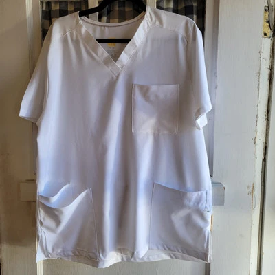WonderWink Unisex W123 White V-Neck Scrub Top Short Sleeve w/Pockets Size M - Image 1 of 3