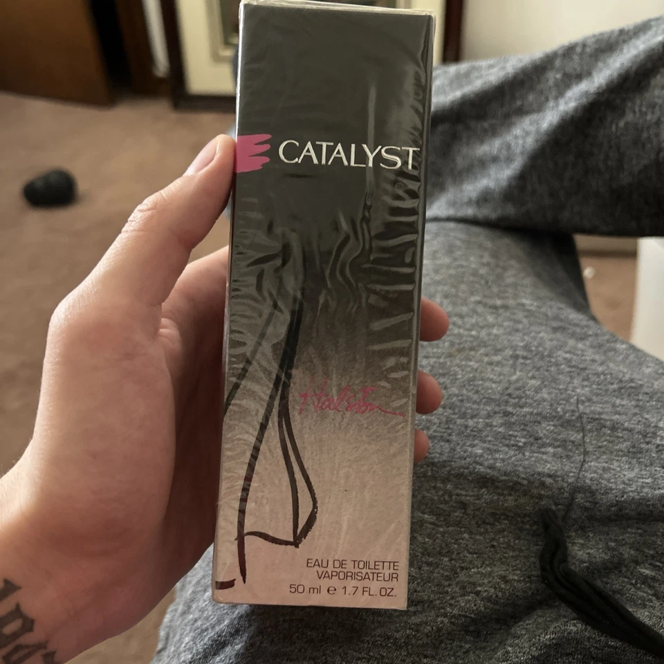 Eau de Toilette Spray Halston Catalyst Vintage para Mujer 1.7 OZ Foto 1 de 4