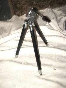 A Vintage Leather Cased Orion Chrome & Back Telescopic Leg Camera Tripod - Bild 1 von 7