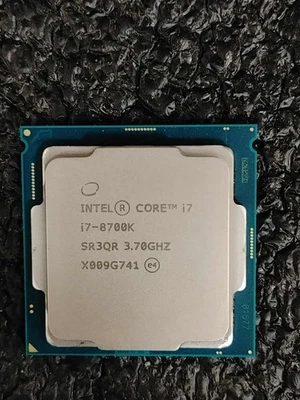 Intel Core i7-8700K SR3QR 3.7GHz FCLGA1151 6 Cores 12MB Cache 8 GT/s 95W - Image 1 of 4