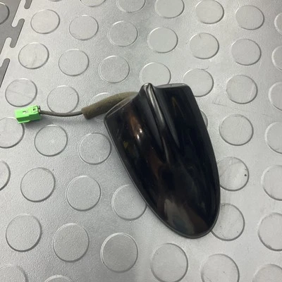 2017-2022 INFINITI Q60 MÓDULO DE ANTENA BARBATANA DE TUBARÃO DE TETO COM TAMPA 1379 FABRICANTE DE EQUIPAMENTO ORIGINAL - Imagem 1 de 4