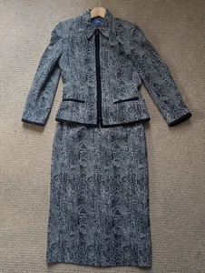 VINTAGE 1960's 'MOD-STYLE' SNAKESKIN SKIRT SUIT! - Picture 1 of 18