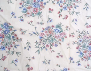Tela acolchada de algodón estilo jacobino floral beige azul rosa verde blanco 1,5 yardas - Imagen 1 de 17