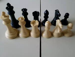 4" Staunton Luxury Extra Large Chess Pieces Set - Natural/Black *NEW* - Picture 1 of 3