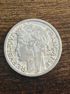 1944 France 2 Two Francs Aluminum Coin Laureate head left Cornucopias TK9667* - Picture 1 of 3