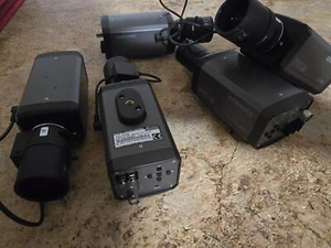 (5) Samsung SCB-2000 Camera - Picture 1 of 1