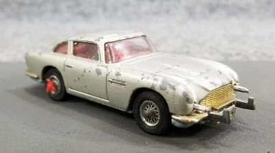 VTG CORGI TOYS JAMES BOND 007 ASTON MARTIN DB5 1/43 made in UK - Image 1 of 4