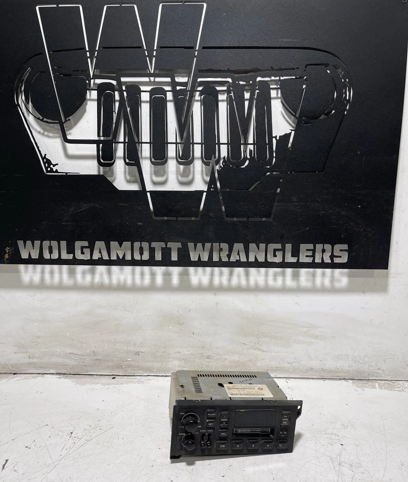 Reproductor de casete radio estéreo Jeep TJ Wrangler 97-02 RAS 56038933AD PROBADO CC 51 Foto 1 de 4