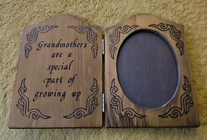 House Of Lloyd Wooden Grandma Photo Picture Frame w/ Hinge 4x6 Oval Vintage - Picture 1 of 8