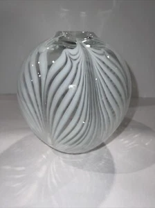Vintage Rich Miller weiß gefiedert Kunst Glas klar mit weißer Vase signiert - Bild 1 von 8